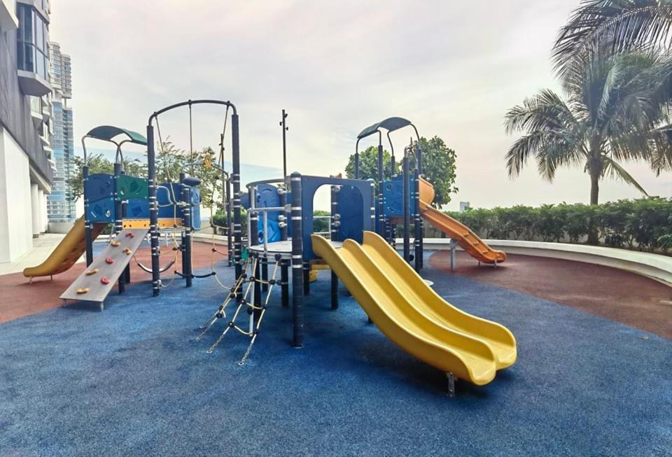 0511 Almas Suites W/Sofa Bed 4Pax Netflix By Stay Nusajaya  Exterior photo